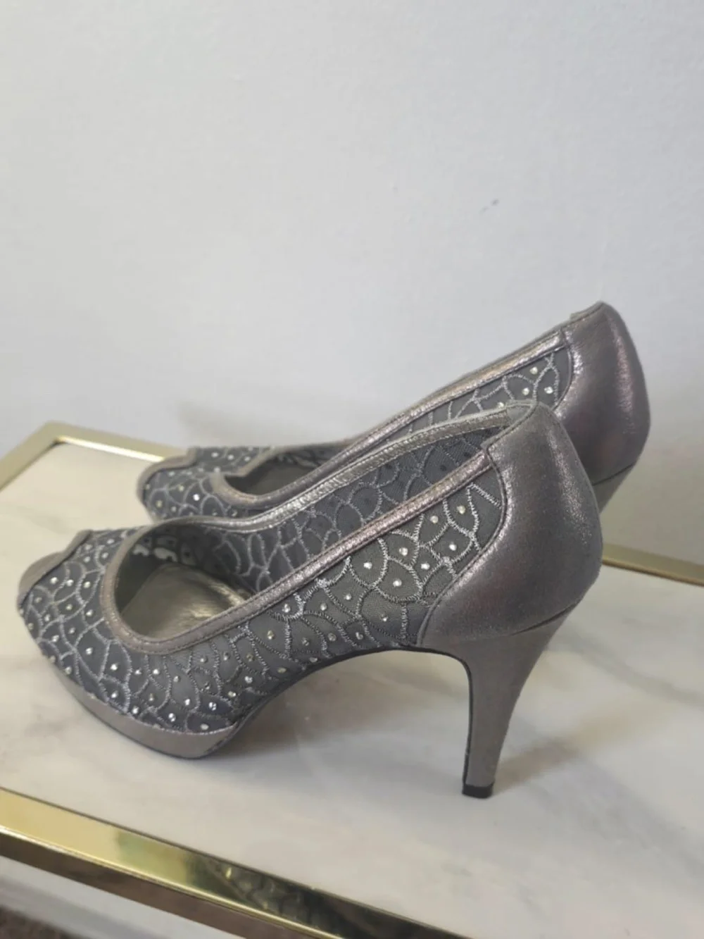 Adrianna Papell Foxy Rhinestones Mesh Gunmetal Peep-Toe Size EU 38. Dress Pumps.